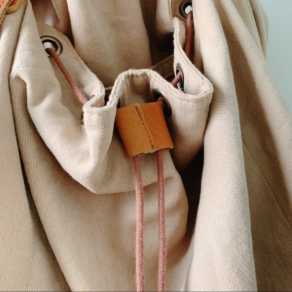 【SOLD】Korean Vintage khkai canvas Backpack - Picture 4 of 9